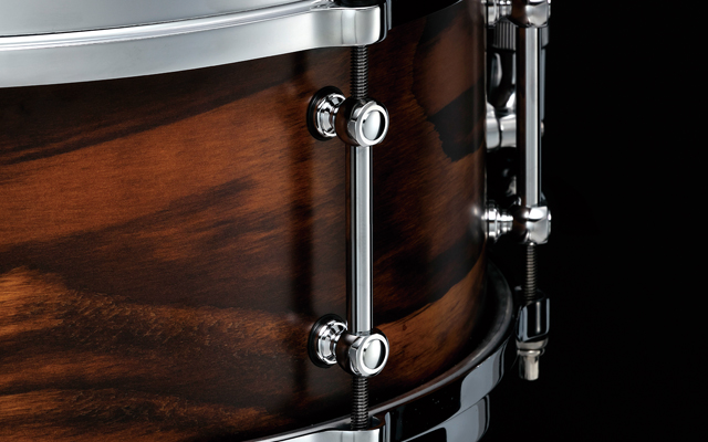 https://www.tama.com/usa/products/snare_drums/news_file/file/feat_LSP146_Lug.jpg
